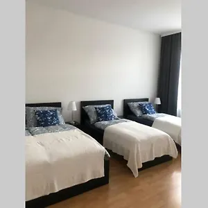 Apartmán In, Vídeň